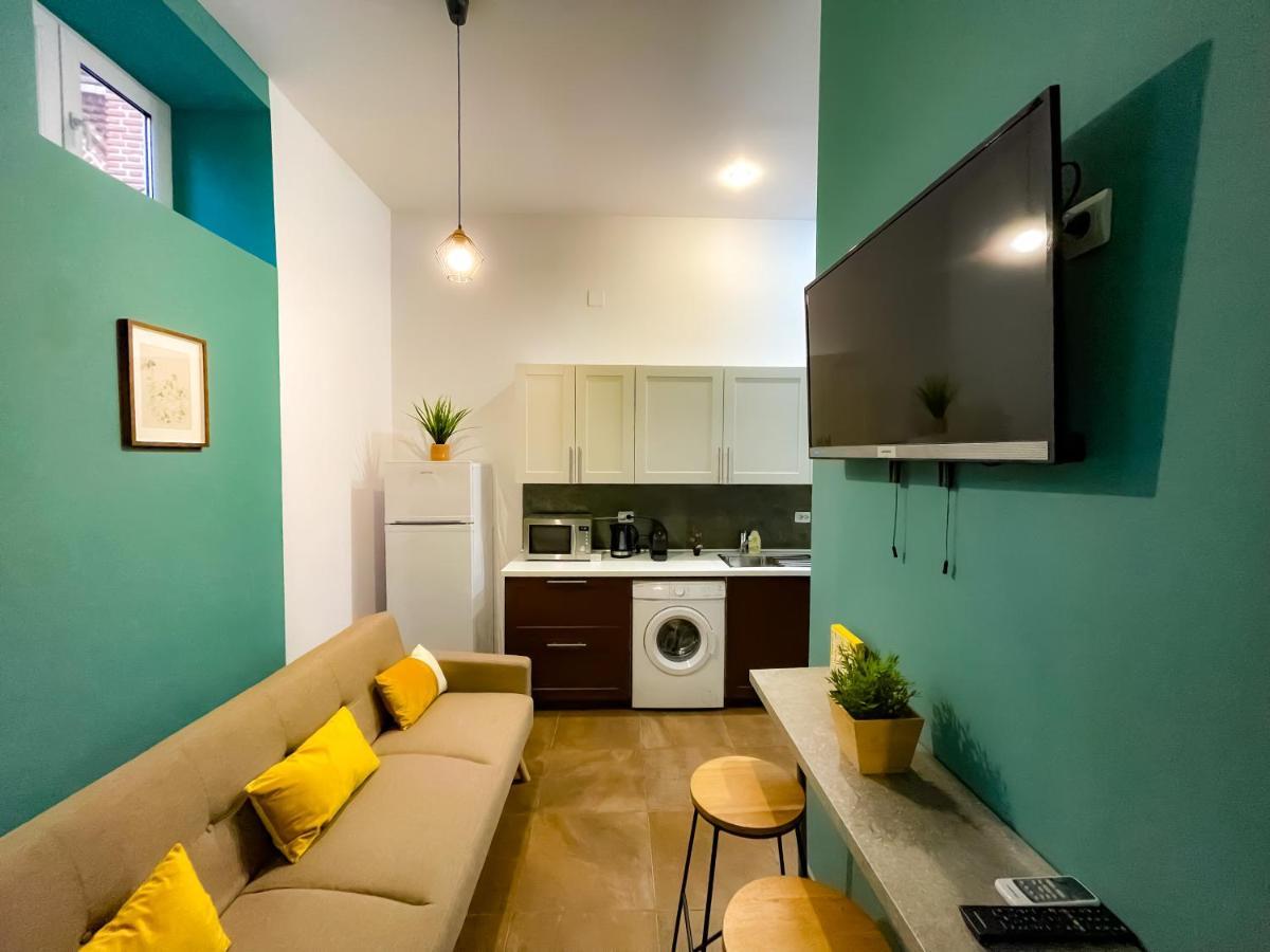 Cool Flat In The Heart Of Bucharest'S Fun And History Apartment Exterior foto